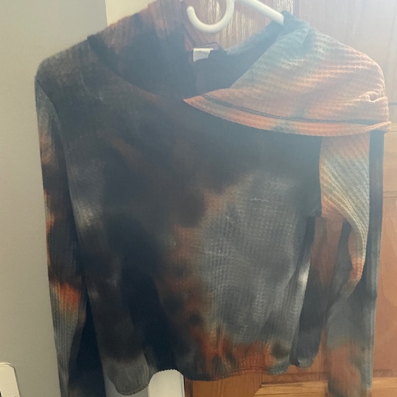 Sweatshirt I Discreet Womans size medium sweatshirt - Picture 3 of 4